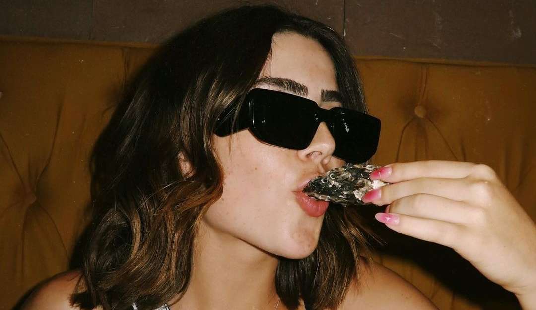 Jade Picon tranquiliza seus fãs: “Não como só o que posto”