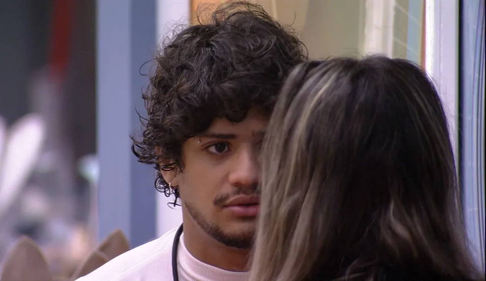 Após Contragolpe, Gabriel Santana conversa com Amanda sobre a formação do paredão
