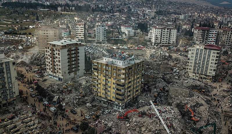 Após terremoto, número de mortes na Turquia e na Síria passa de 37 mil