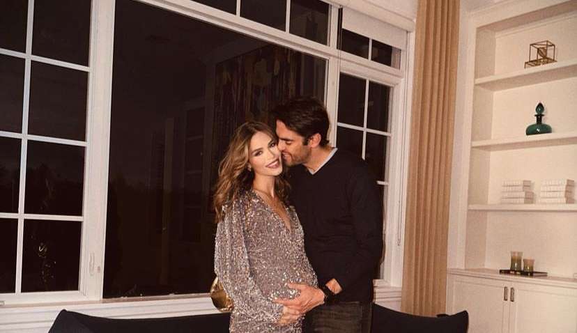 Carol Leite publica novas fotos de Sarah: “Não tô aguentando essa princesa”