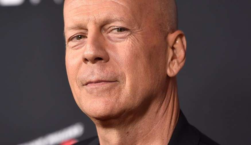 Entenda o que é a DFT, diagnóstico dado ao ator Bruce Willis