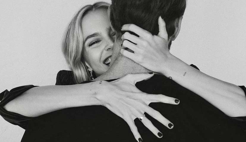 Isabella Scherer comemora pedido de casamento no dia de seu aniversário