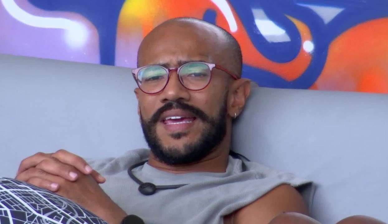 Ricardo agradece Sarah pela amizade da sister no jogo