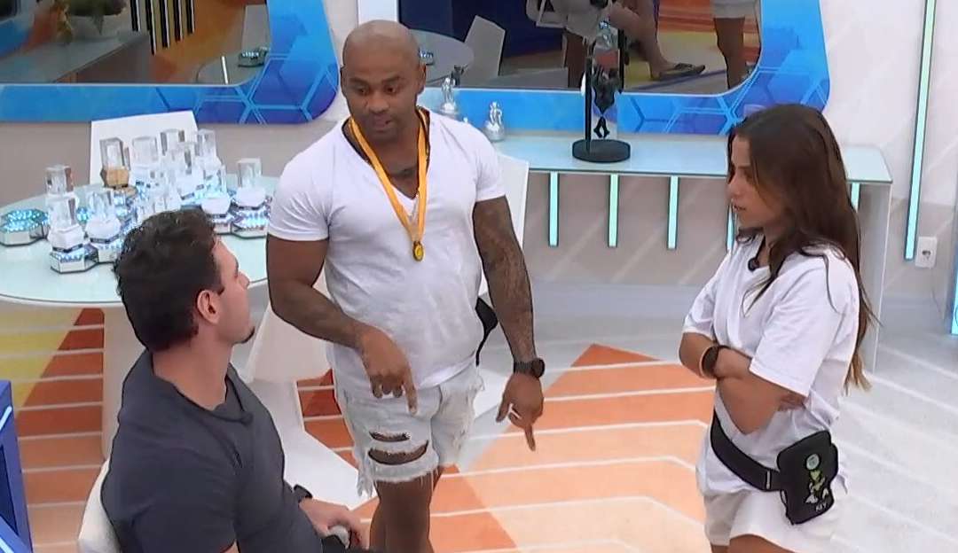 BBB23: Cezar afirma que brothers do Quarto Deserto estão se achando após eliminação de Cristian
