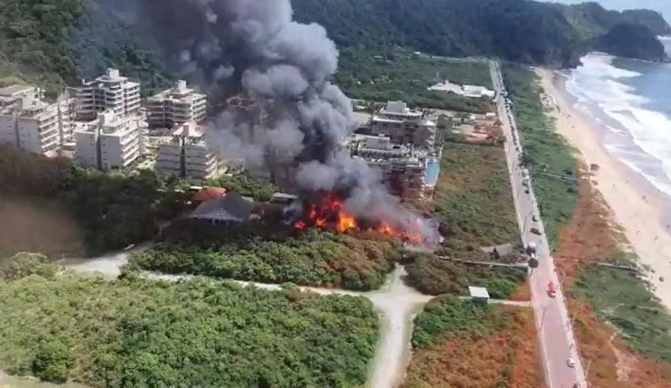 Incêndio atinge Warung Beach Club uma das maiores casa de baladas eletrônicas