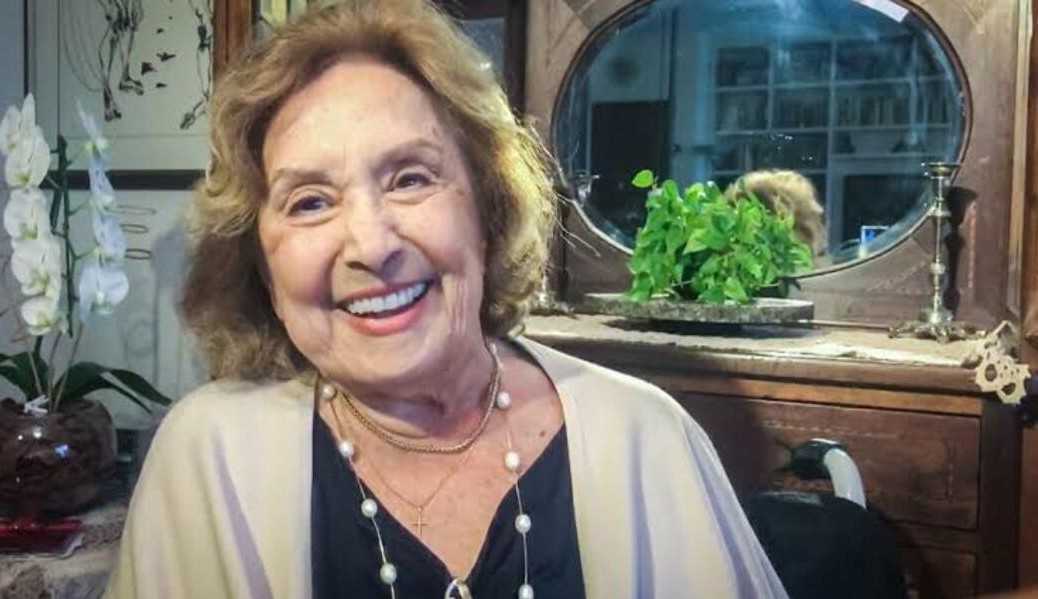 Eva Wilma é internada com problemas cardíacos e renais