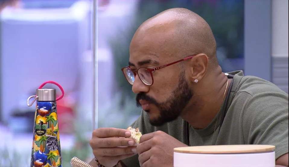 BBB23: Bigfone fone poderá tocar a qualquer momento e brothers planejam ‘acampar’ enquanto esperam