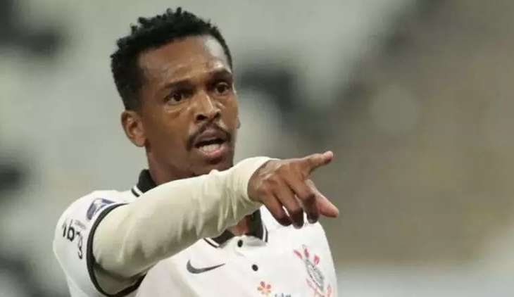 Jô, ex-jogador do Corinthians está devendo R$73 mil de pensão a filho, fruto de relação extraconjugal
