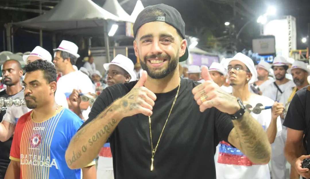 Escola de samba que homenageou Pedro Scooby foi rebaixada no Carnaval 2023