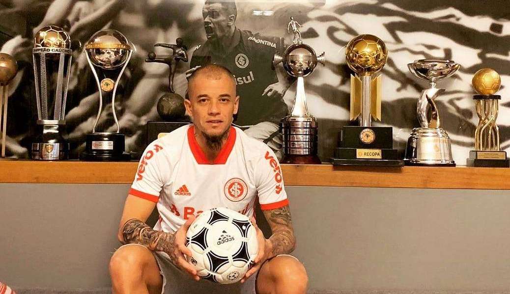 Cruzeiro contrata Andrés D’Alessandro para o departamento de futebol