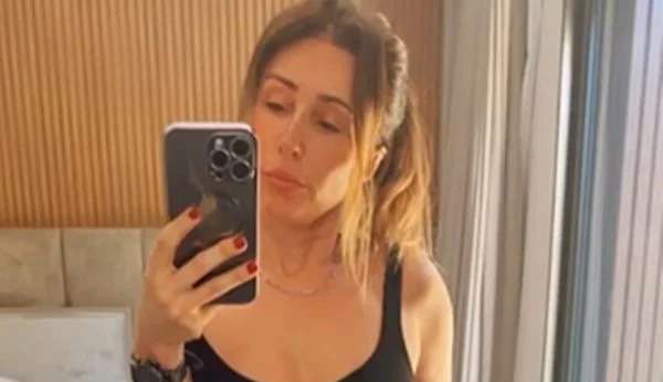 Camila Ferreira posta foto ao som de “Traitor” após separação