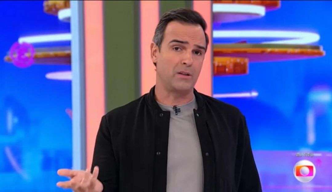 BBB 23: Tadeu Schmidt dá punição de 100 estalecas a todos os participantes durante formação de Paredão