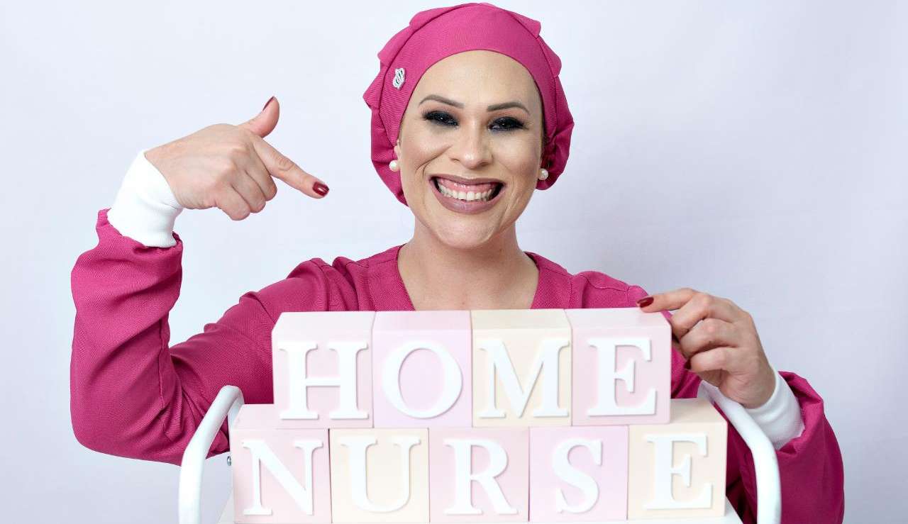 Conheça a Dra. Tatiane Capelasso, a precursora da técnica do furo de orelha saudável e humanizado