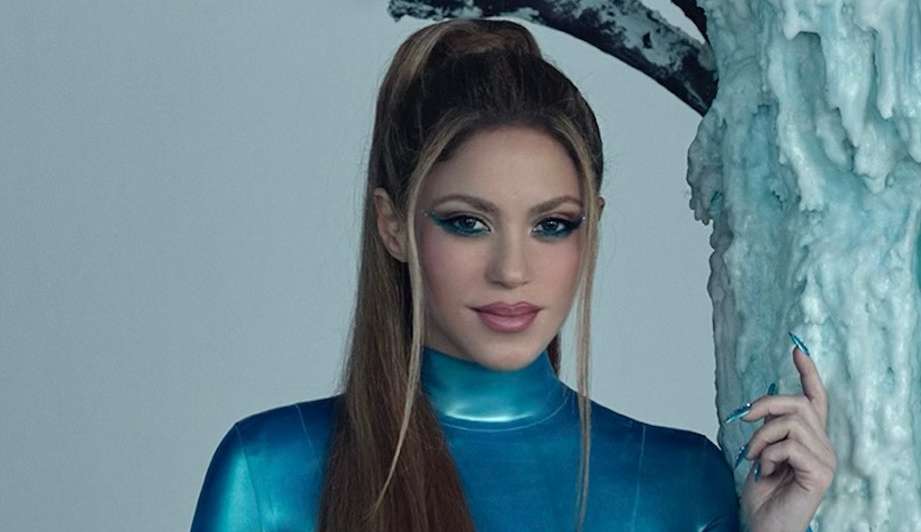 Shakira apresenta hit sobre separação pela primeira vez