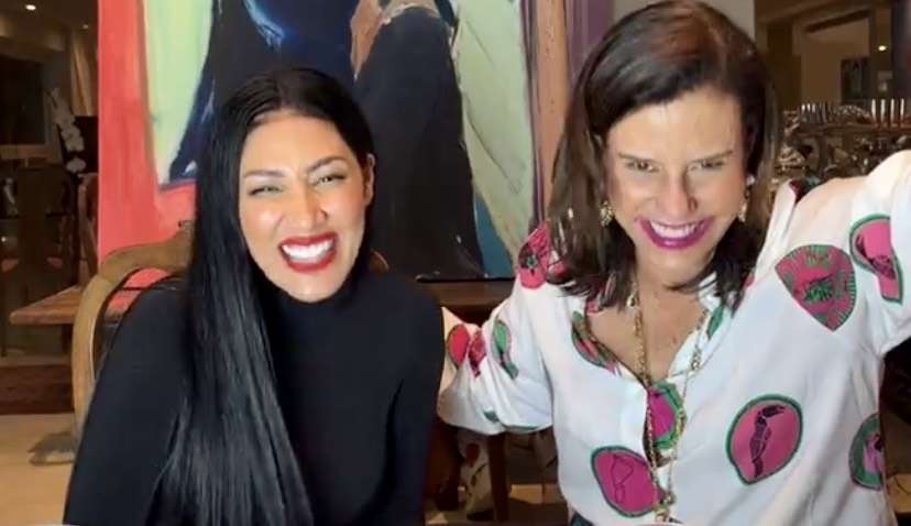 Simaria e Narcisa fazem live divertindo internautas