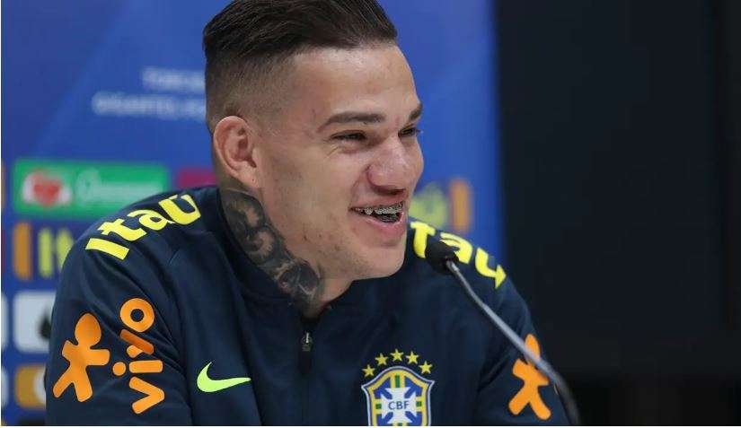 Ederson comenta sobre novo técnico da seleção brasileira