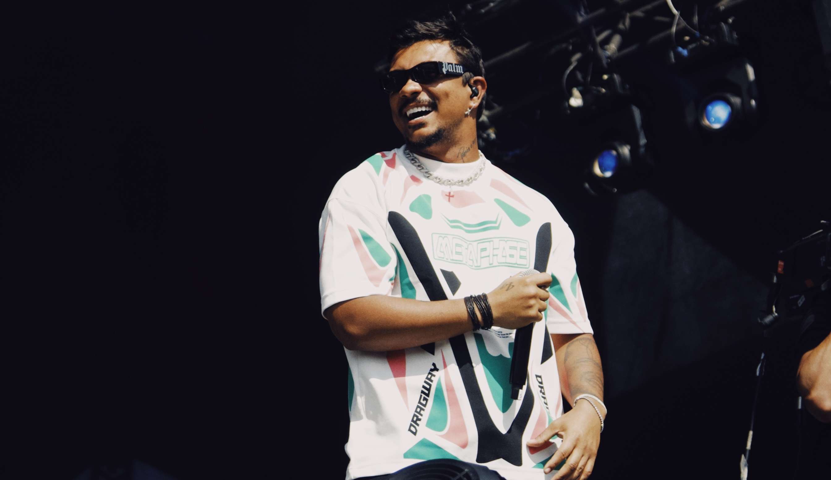 Xamã estreia no Lollapalooza com participação especial no show de Black Alien