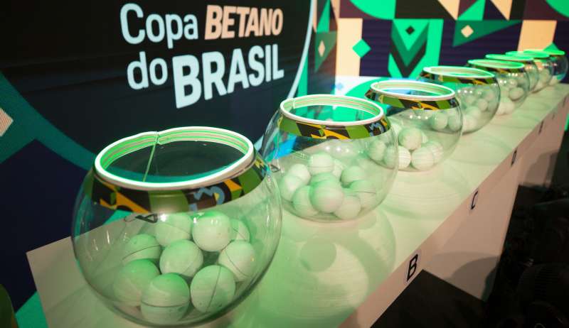 Veja possíveis confrontos antes do sorteio da Copa do Brasil