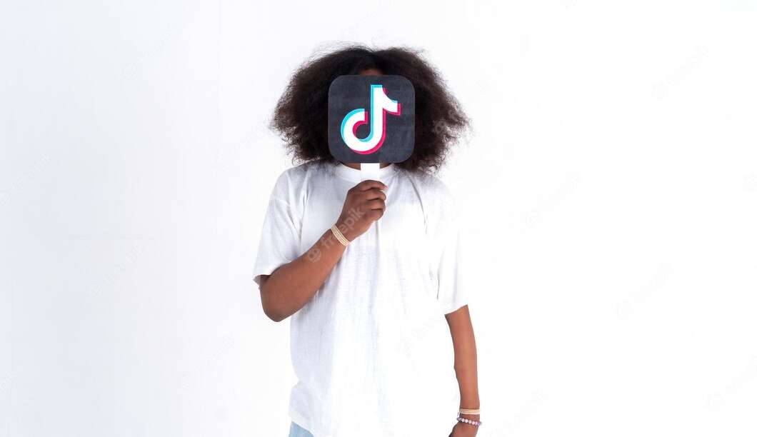 Demonstração excessiva de amor no TikTok pode ser prejudicial aos envolvidos