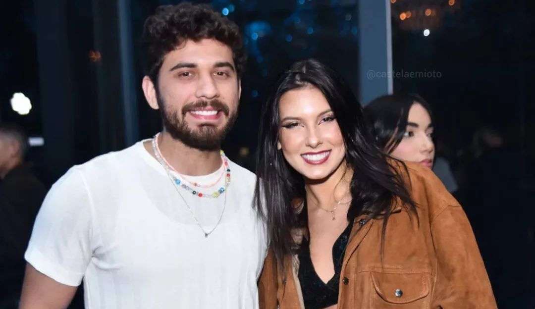 Ana Castela e Gustavo Mioto são vistos na companhia da familia da cantora