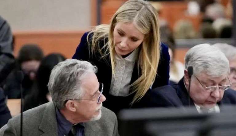 Gwyneth Paltrow sussurra no ouvido do homem que a acusou de provocar acidente