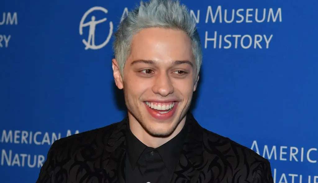 Pete Davidson fala sobre a morte do pai no atentado das Torres Gêmeas