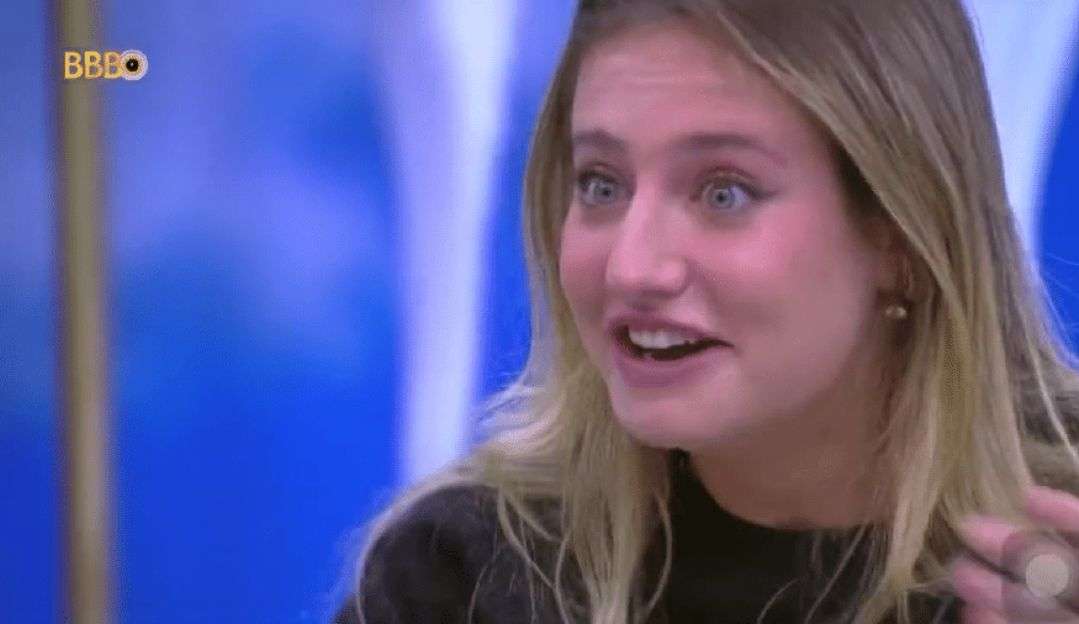 Bruna Griphao sofre reação alérgica e leva esporro da produção do reality