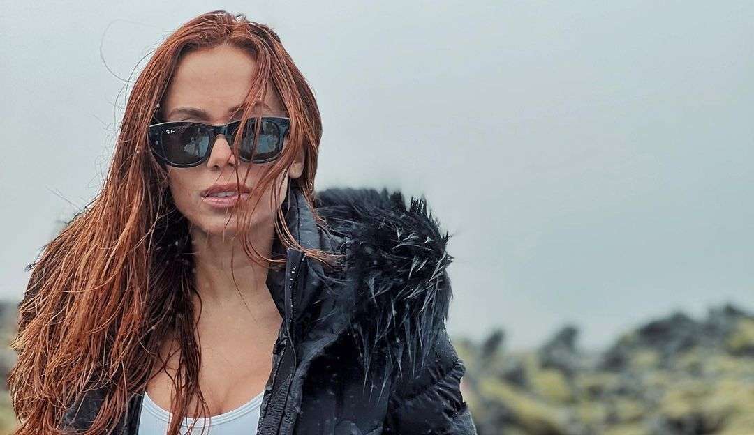 Anitta passa férias na Islândia e fãs suspeitam de novo affair