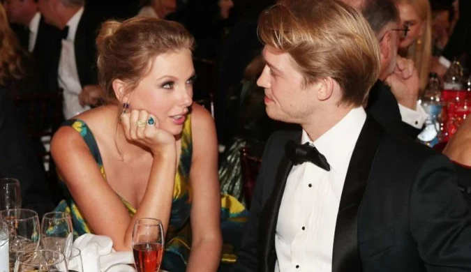Relacionamento de Taylor Swift e Joe Alwyn chega ao fim