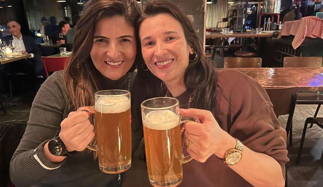 Brasileiras que tiveram bagagens trocadas por malas de drogas deixam prisão na Alemanha