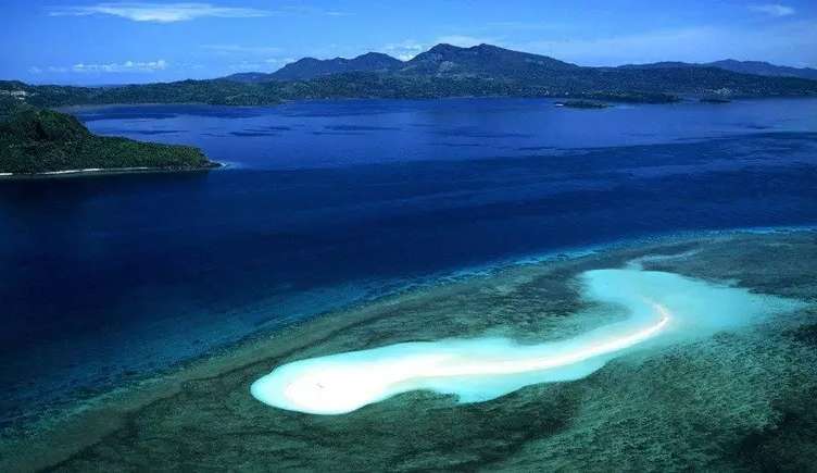 Ilha de Mayotte é responsável por mais de dez mil mortes ao tentarem alcançá-la