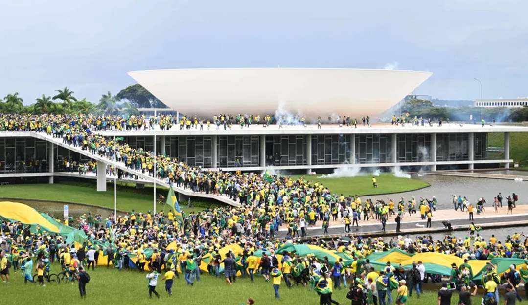 STF marca o primeiro julgamento de denunciados por atos golpistas no 8 de Janeiro