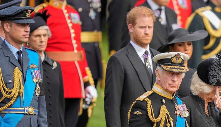 Harry vai participar da coroação do Rei Charles III