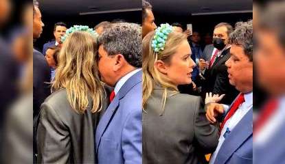 Deputada denúncia colega de assédio por meio de post nas redes sociais