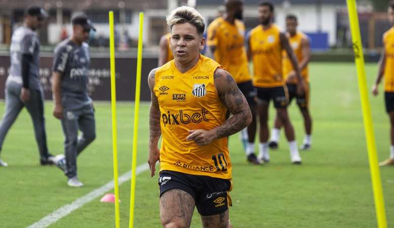 Soteldo volta de lesão e pode reforçar Santos contra o Grêmio