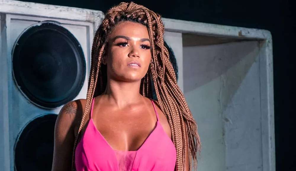 Entenda quem é MC Sabrina, pioneira do funk procurada por Pocah nas redes sociais