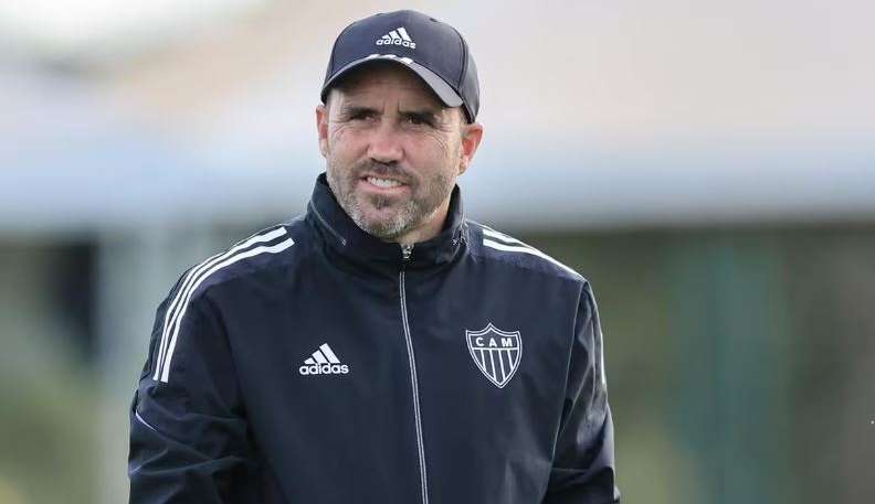 Conmebol confirma a expulsão de Eduardo Coudet após a partida contra o Athletico-PR