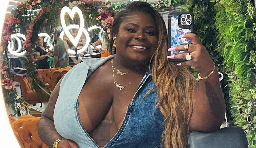 Jojo Toddynho aproveita tempo livre para responder fãs