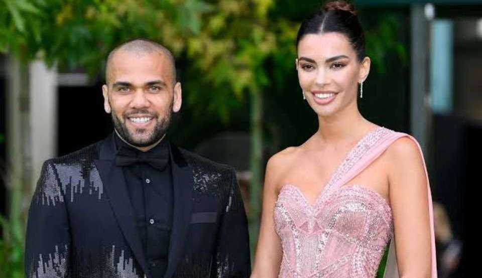 Daniel Alves teria feito acordo com Joana Sanz para tentar ser solto, afirma jornalista