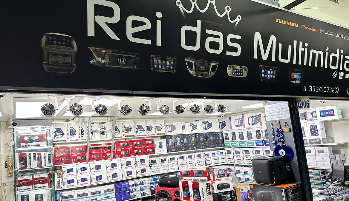 Rei das Multimídias: Há 15 anos oferecendo inovação e tecnologia para carros de luxo