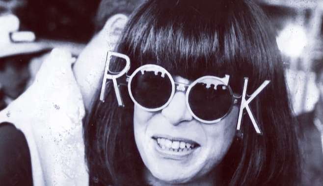 Acompanhe a trajetória da rainha do rock brasileiro, Rita Lee, no universo musical