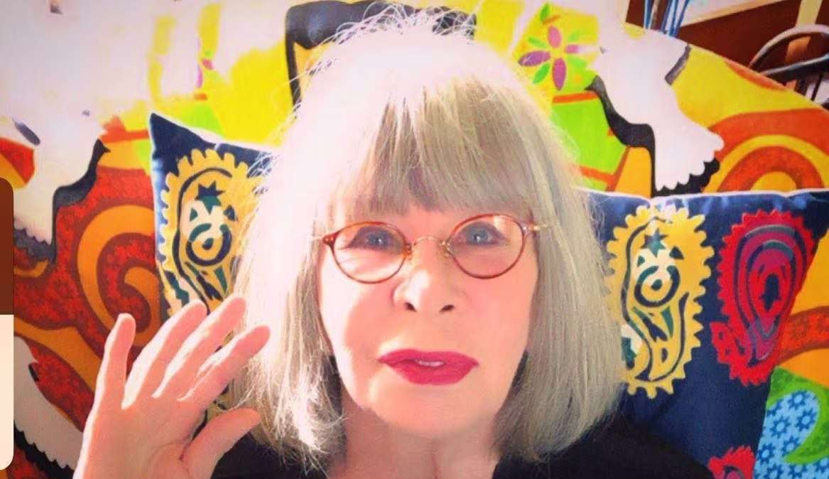 O dia em que Rita Lee se declarou pra torcida do Atlético MG e recebeu o Galo de Prata