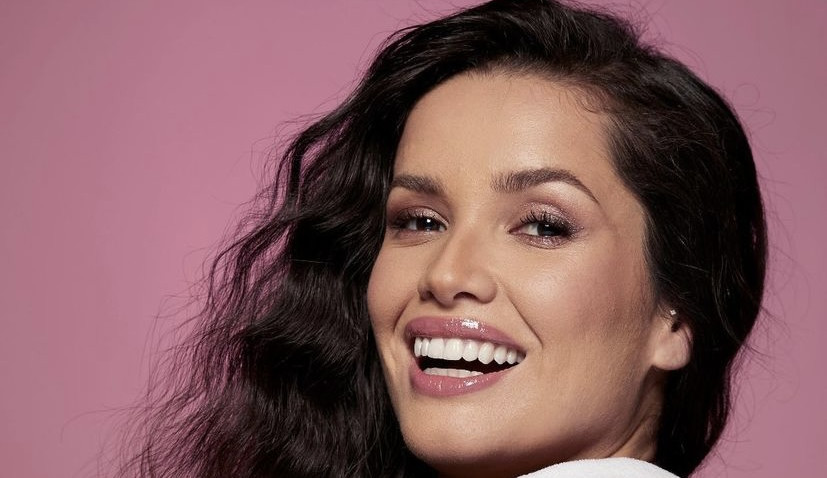 Juliette se torna a nova embaixadora da Avon Brasil e comemora: ‘Acreditem nos seus sonhos’