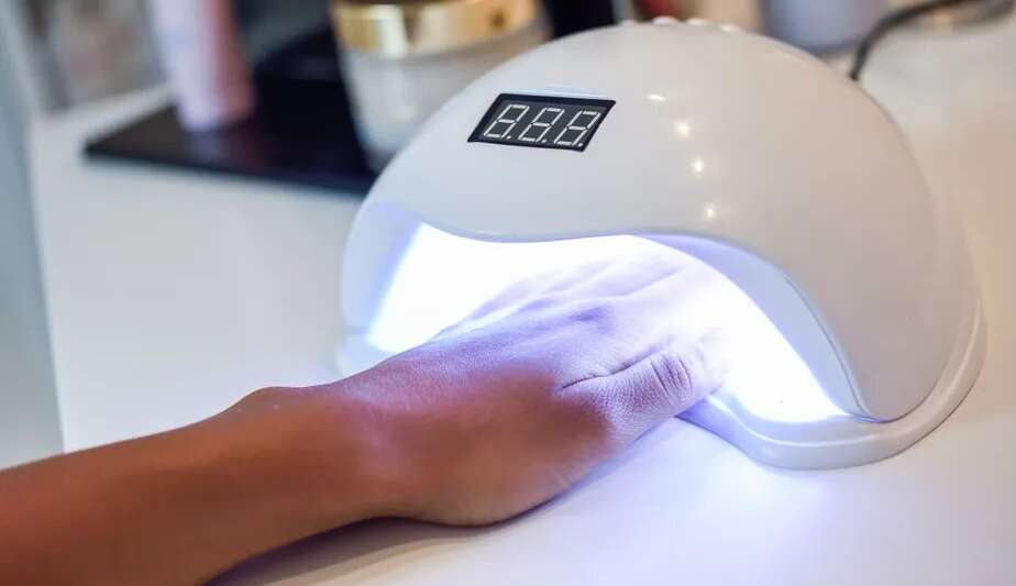 Unhas em gel podem provocar câncer, segundo dermatologistas