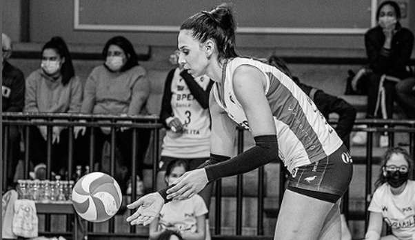 Luto no esporte: Ex-jogadora da seleção brasileira de vôlei Paula Borgo, morre aos 29 anos