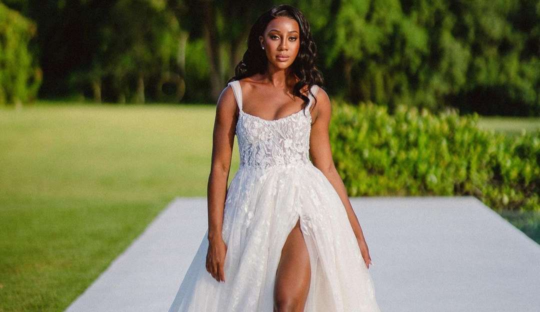 Camilla de Lucas mostra detalhes de seu vestido de casamento