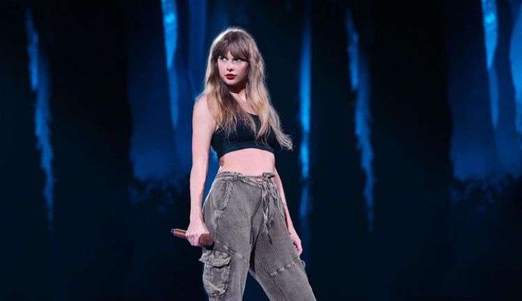 Taylor Swift apresenta duas músicas “surpresas” em show de sua turnê