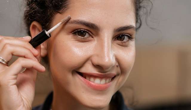 Veja truques para deixar a sobrancelha perfeita