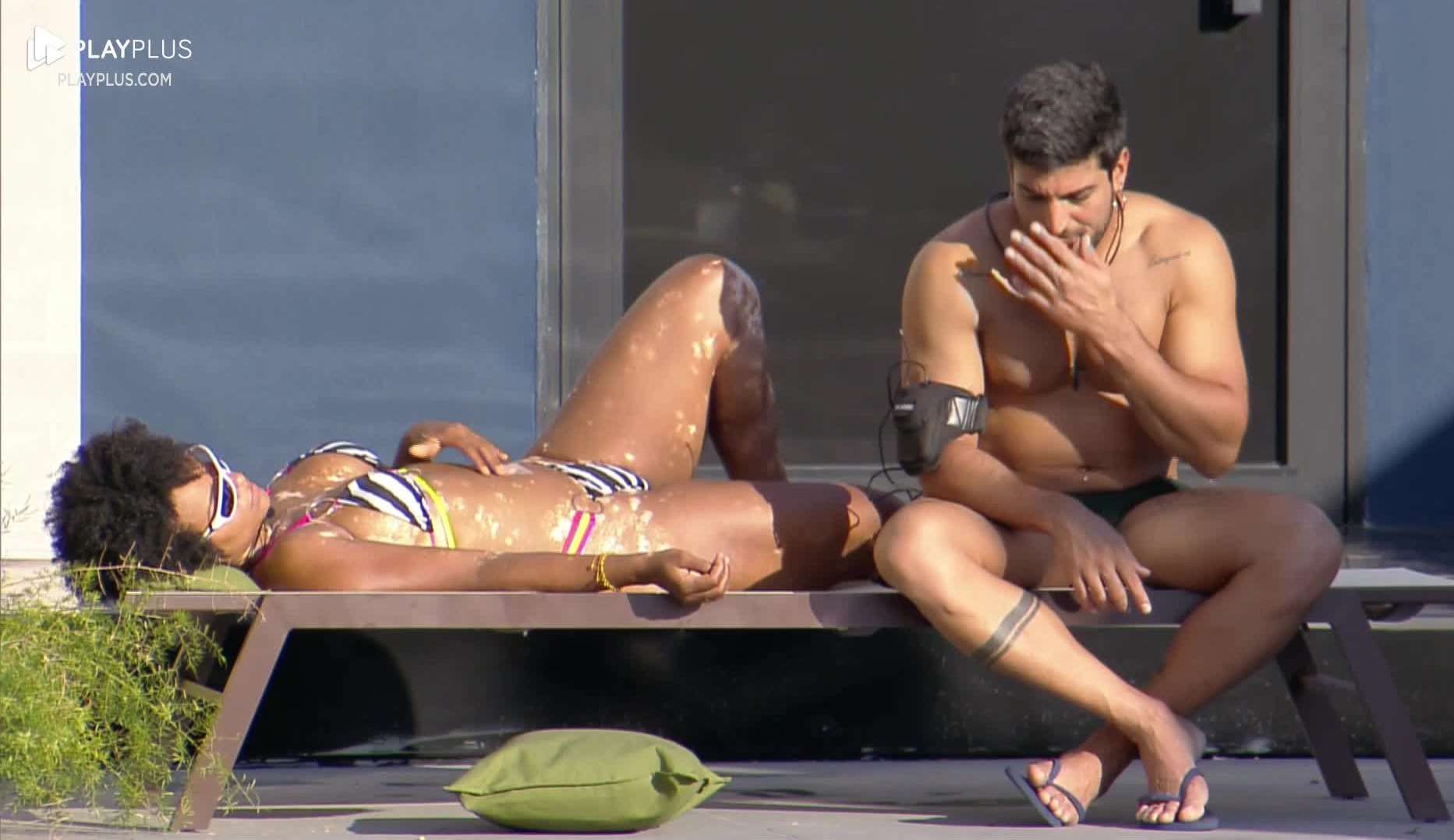 Natália e Ricardo comentam estar em dúvida sobre seus votos