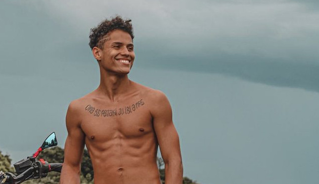 Ex-BBB 19 Danrley comemora apoio e recebe elogio de Gilberto: ‘Lindo’